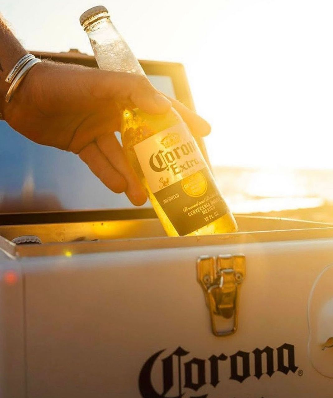 Otra vez tenemos cerveza corona!!! Super felices de informarles que tenemos nuevamente en venta la cerveza corona...